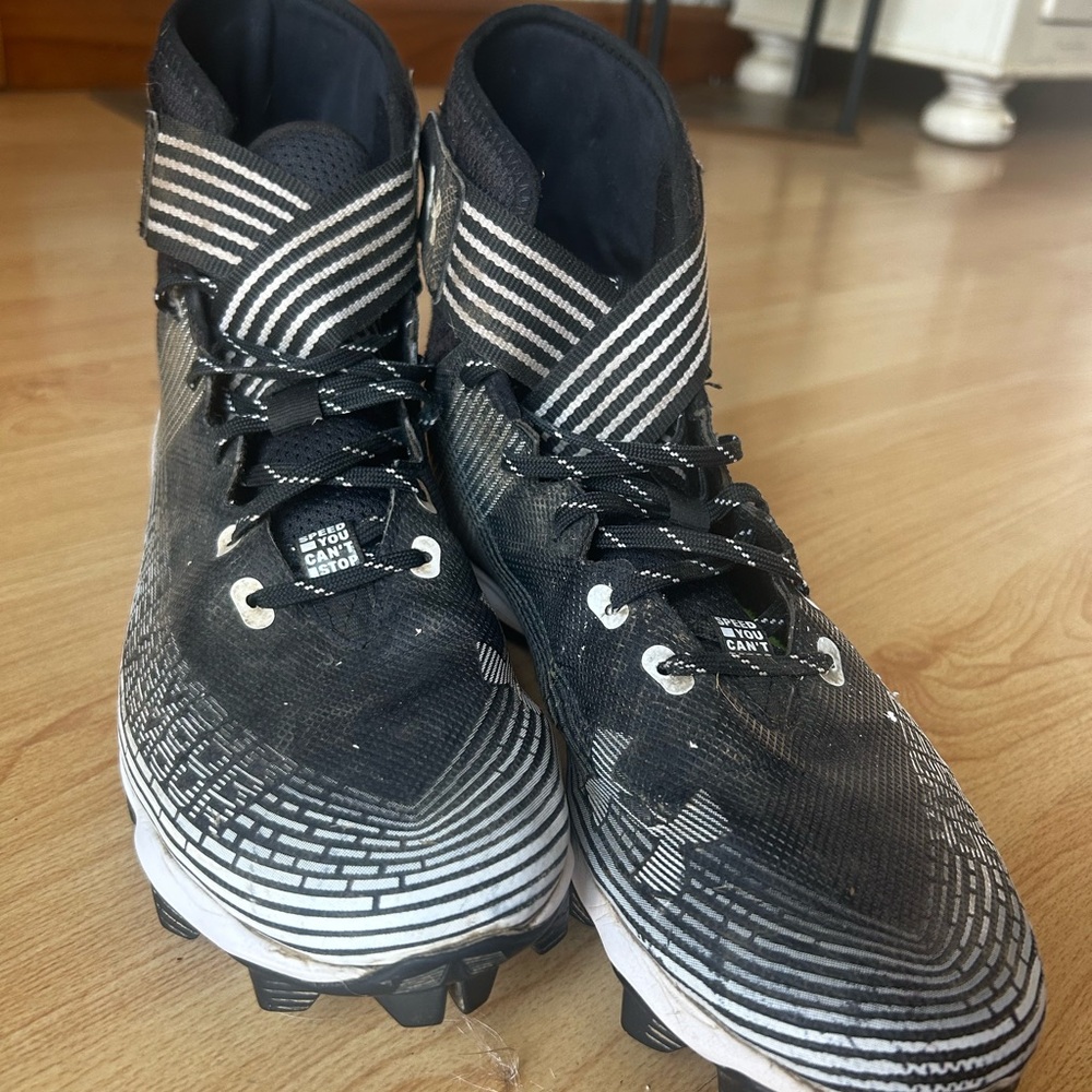 Under Armour Football Cleats 🏈